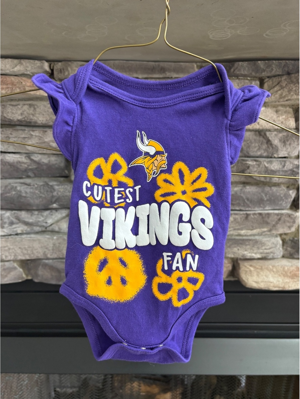 Minnesota Vikings NFL  Purple Baby Jersey Bodysuit Shirt Girls 0-3 months